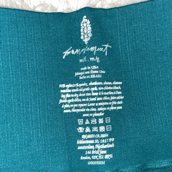 NWOT Free People Movement Good Karma Leggings Medium Large Spruced Up Green - Picture 8 of 9